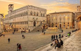 Azzi B&B Comfortably, In The Quietness Of The Perugia Historical Centre